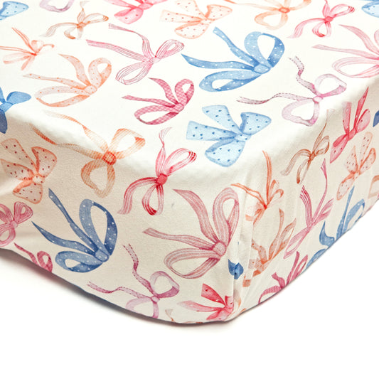 Bow Avenue Collection – 100% Organic Cotton Crib Sheet